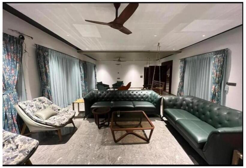 וילה בת 3 חדרי שינה, Jumbo Serene