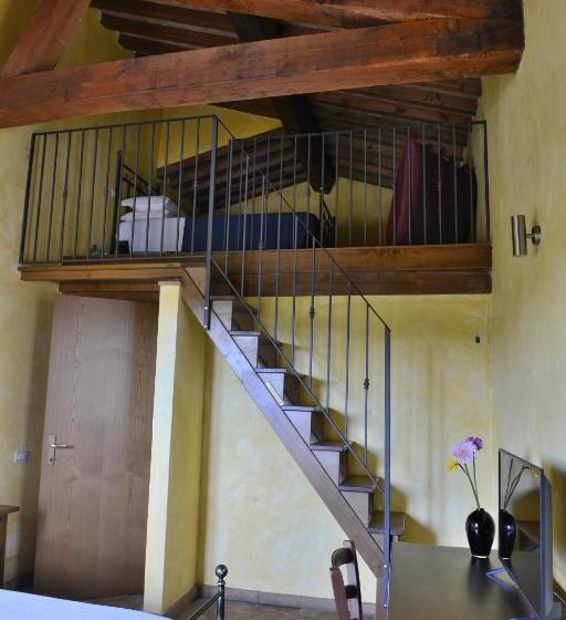 غرفة قياسية ثلاثية, Villa Pepoli