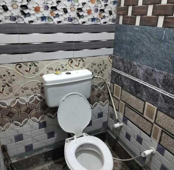 Трехместный Номер Классика, Oyo 8203 Hotel Moon Light