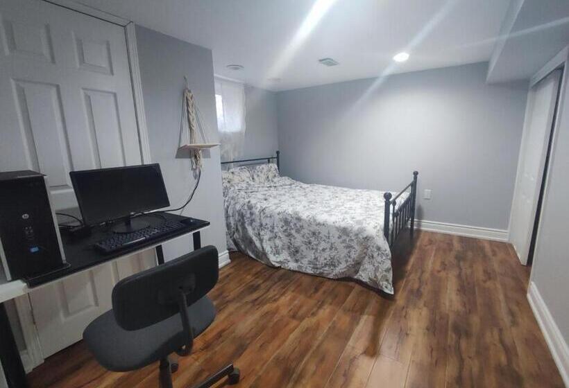 Deluxe Szoba, Enfield Park House