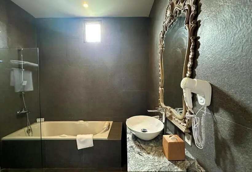 Quarto Superior, Tabebuya Resto & Resort