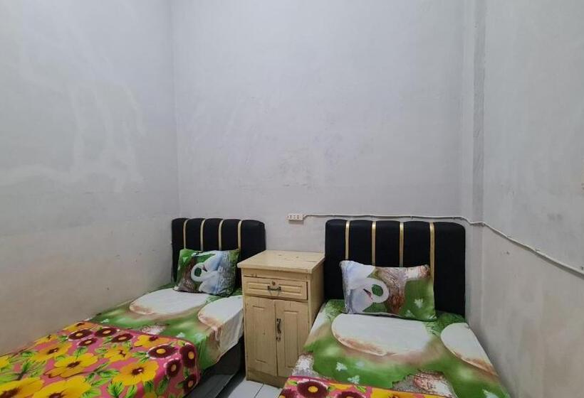 Номер Стандарт, Capital O 93361 Dynasty Inn Syariah