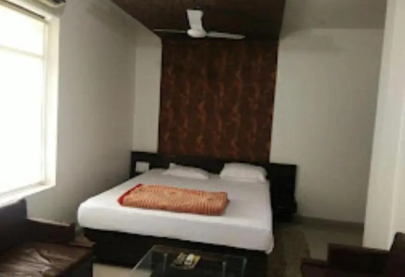 Deluxe-huone, Govindam