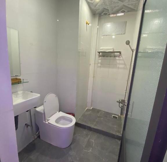 اتاق خانوادگی, Khách Sạn Trung Hiếu