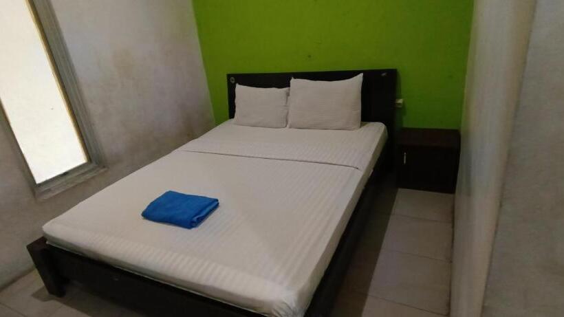 Номер Стандарт, Oyo 93400 Pondok Tawing Rumbih