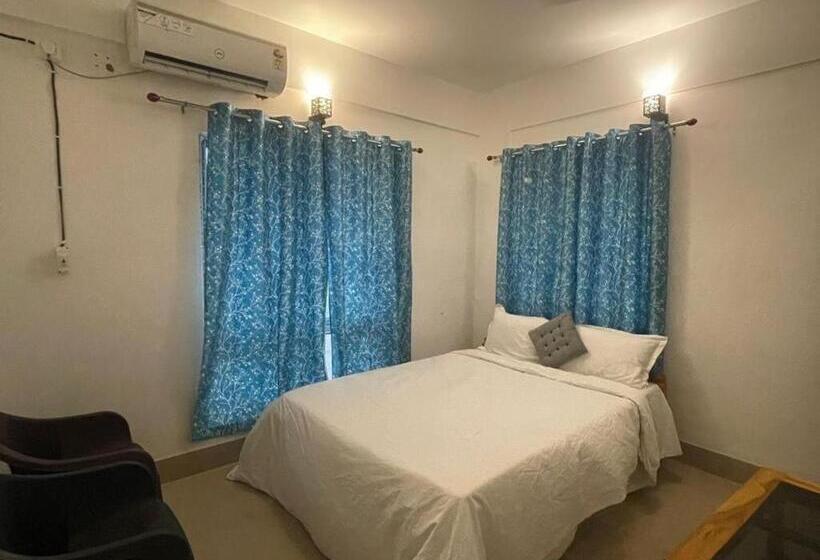 三人经典房间, Oyo The Royal Residency