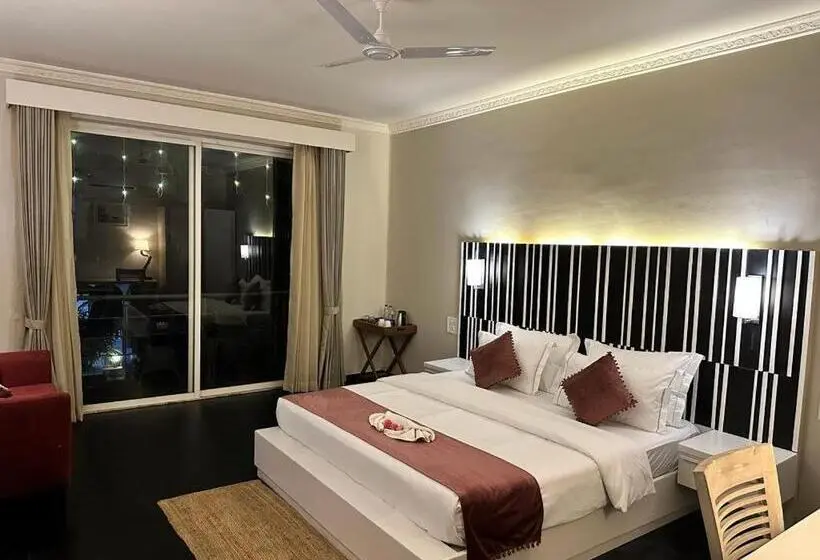 Deluxe-huone, Fabhotel Prime Bt Wellness With Pool