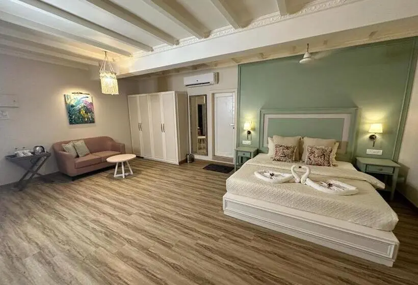 Sviitti, Fabhotel Prime Bt Wellness With Pool