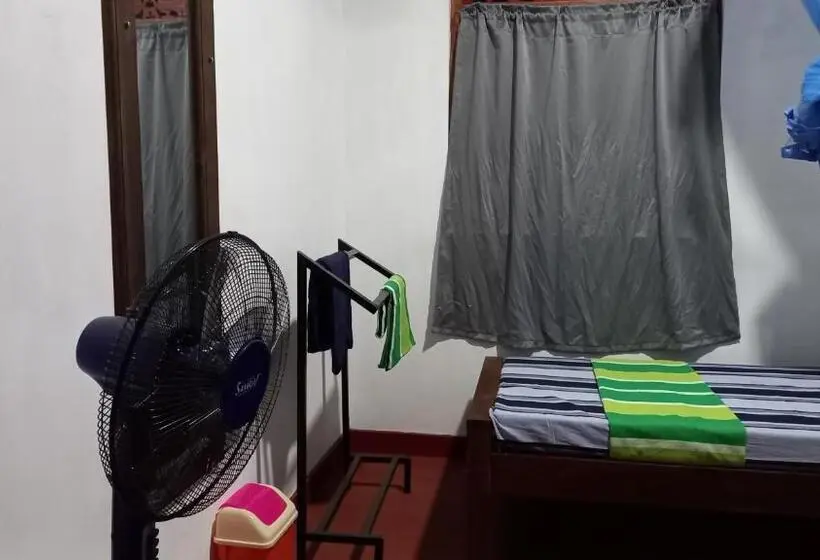 Standard Kolmen Hengen Huone, Sewana Guest Inn