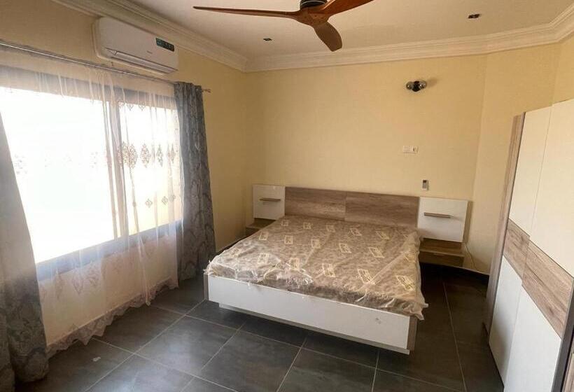 اتاق خانوادگی, Furnished House Of Véranda Groupe