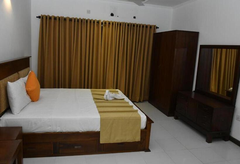 豪华房间, Urban Deck