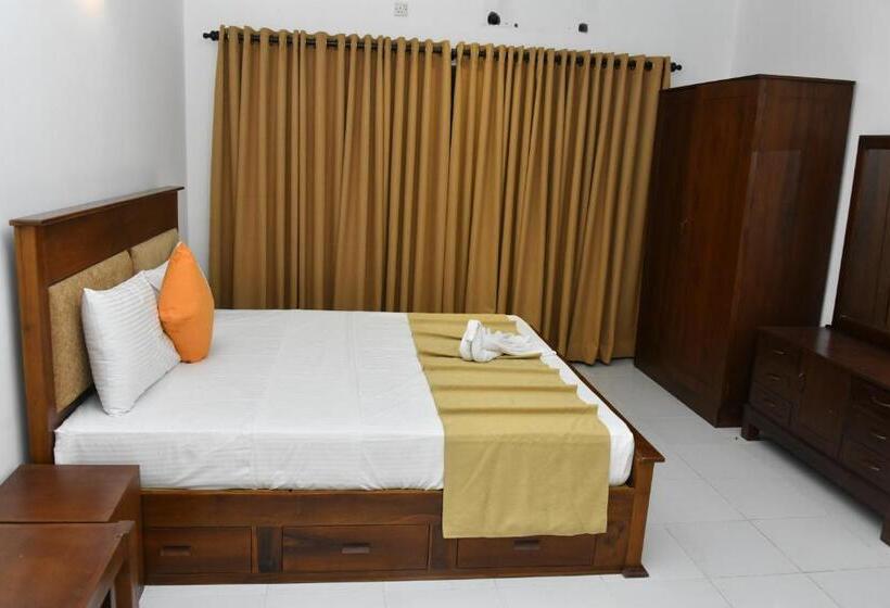 豪华房间, Urban Deck