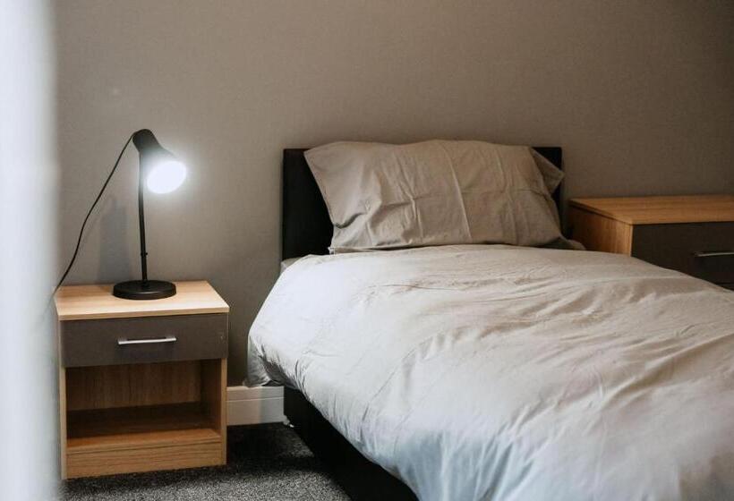 Номер Стандарт Совместная Ванная, Oyo Arcadia By Habitat101