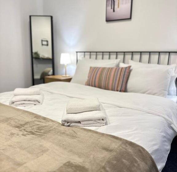اتاق استاندارد, Royal Moon Suites