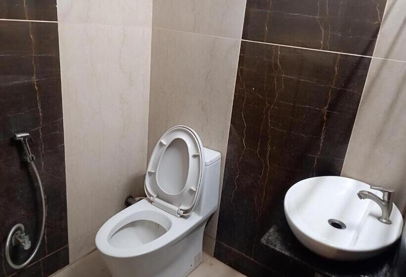 חדר סטנדרט, Staymaker Balaji Gold Inn