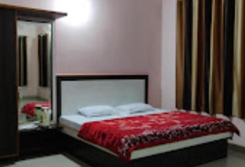 デラックスルーム, Yash Palace & Ok Veg Resturant Maihar