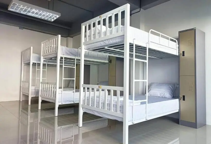 ファミリールーム, Pj Hostel