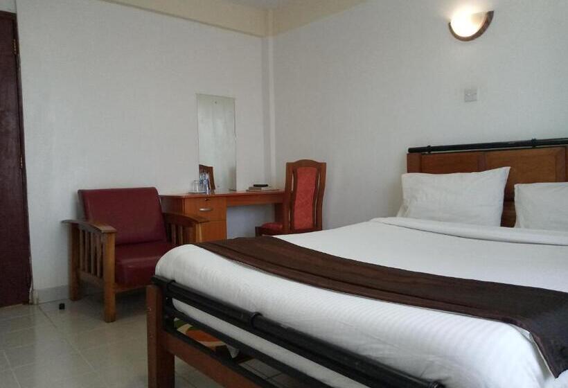 سوییت لوکس, Westwind Hotel Limited