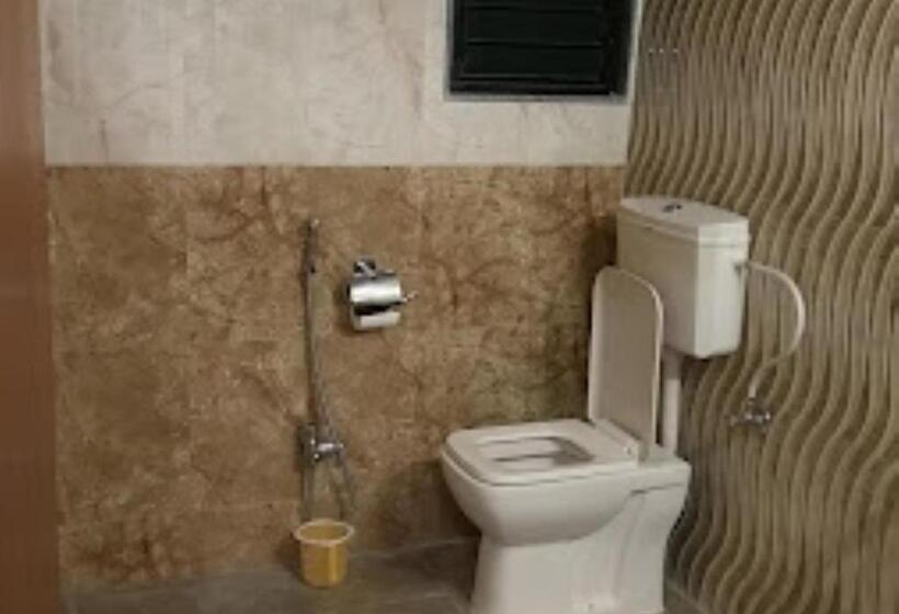 套房, Marvel Inn Shirur