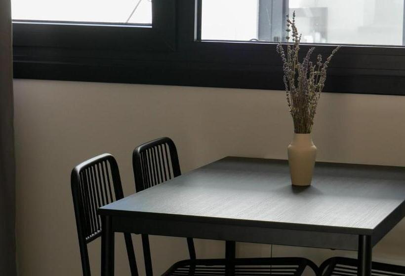 Апартаменты 1 Спальня, Adaka