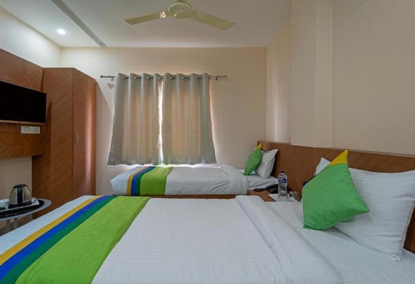 스탠다드 룸, Treebo Raj Palace