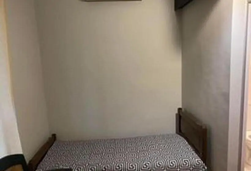 اتاق لوکس سه تخته, Mака и сулико