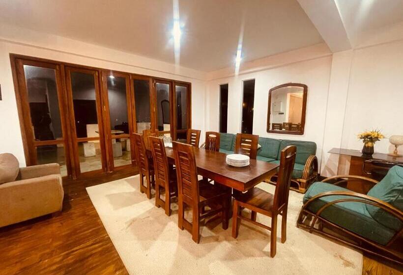 豪华房间, Euphoria White House Nuwaraeliya