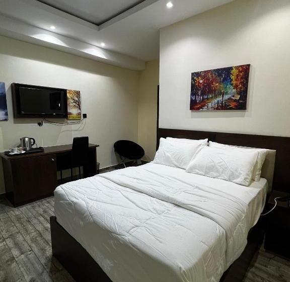 استودیوی استاندارد, Fragrance Apartments And Suites