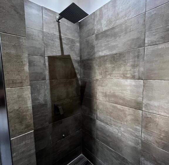 Deluxe Suite King Bed, Fragrance Apartments And Suites