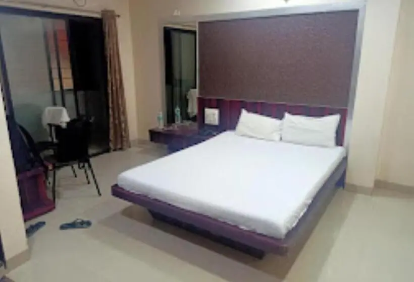 スタンダードルーム, Yashraj Inn Beed