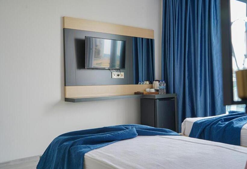 Семейный Номер, Jura Hotels Lara Resort