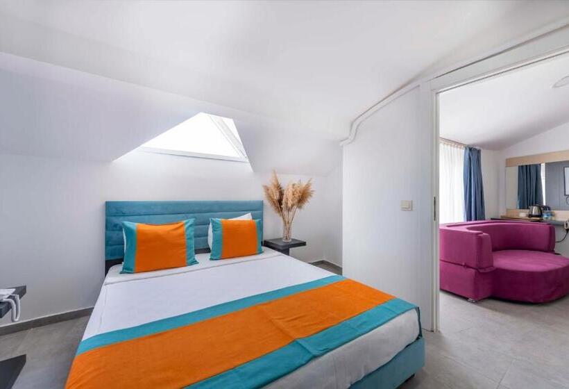 テラス付きスタンダードルーム, Jura Hotels Lara Resort