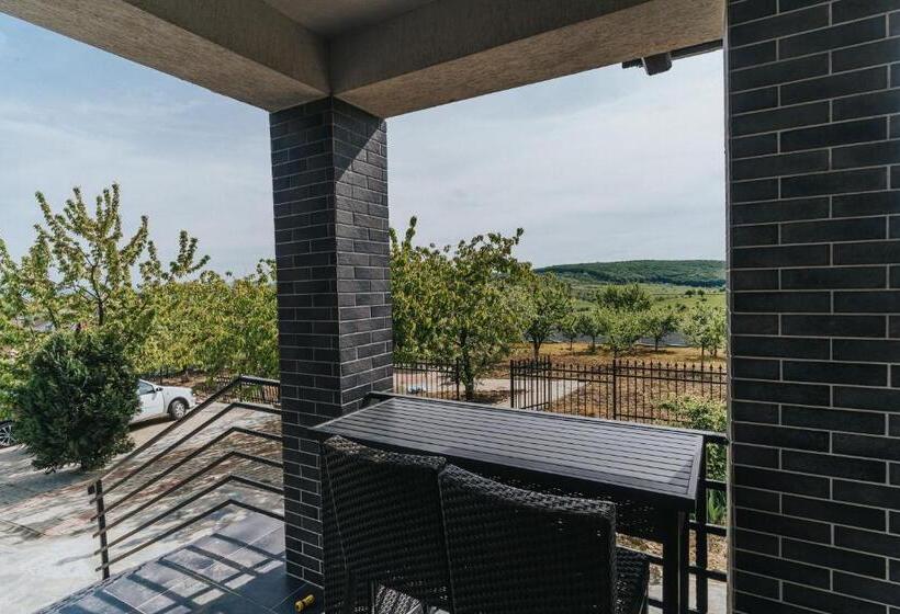 חדר סטנדרט עם מיטת קינג, Diplomat Villa