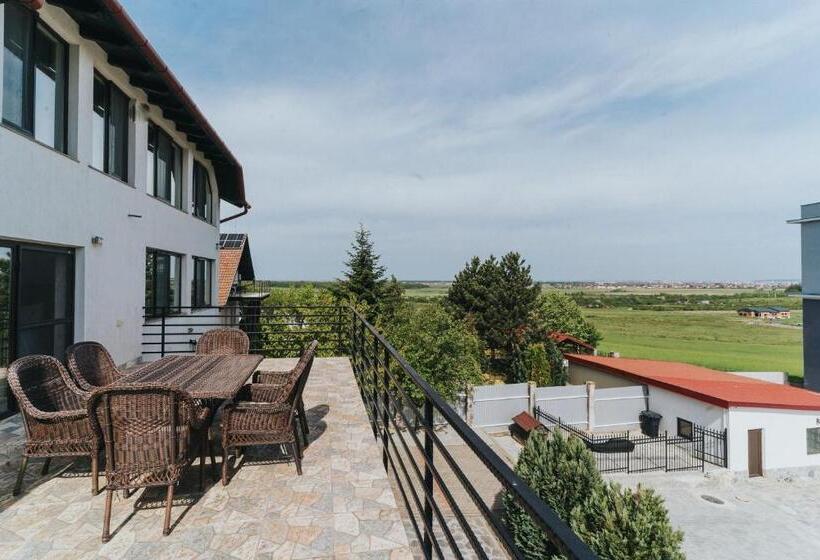 חדר סופריור, Diplomat Villa