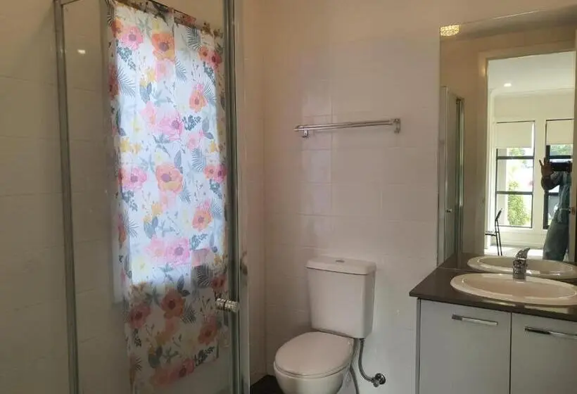 デラックスルーム, Happy Cozy Convenient 4br, Breezy, Near Mall, Park