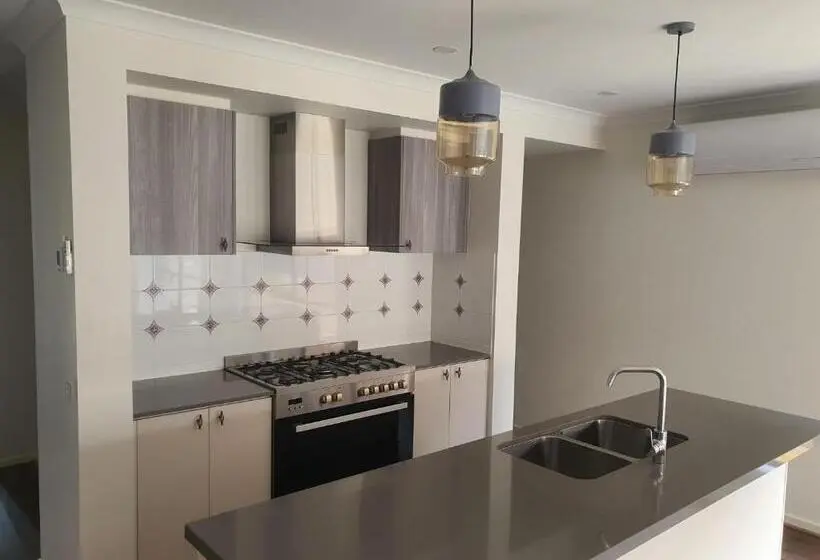 スタンダードルーム, Happy Cozy Convenient 4br, Breezy, Near Mall, Park