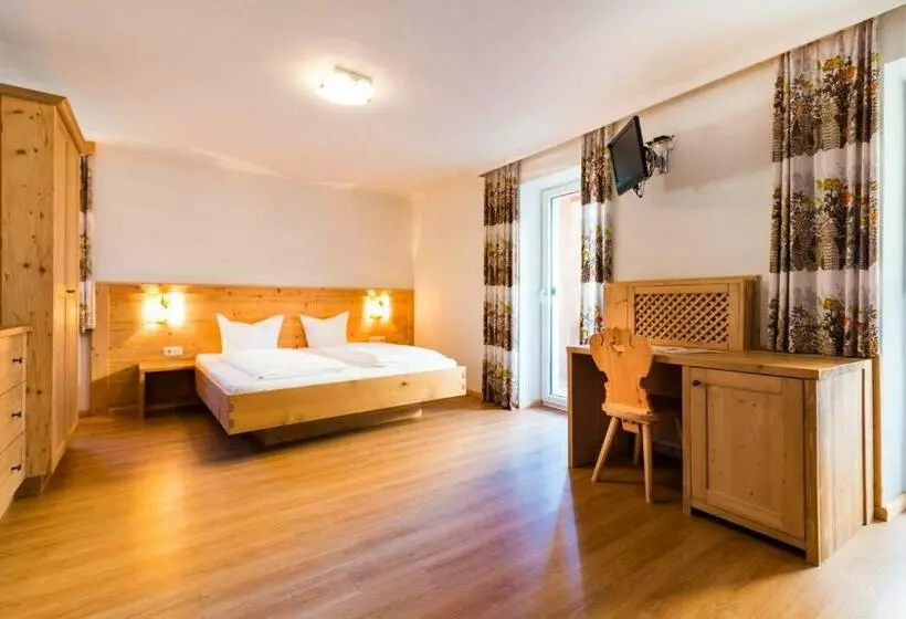 Comfort-huone, Adler Hotel Pension