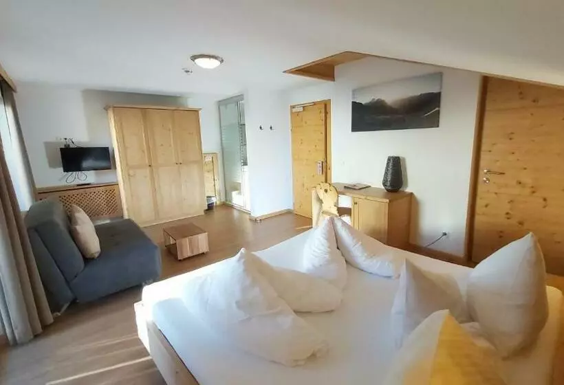Comfort-huone, Adler Hotel Pension