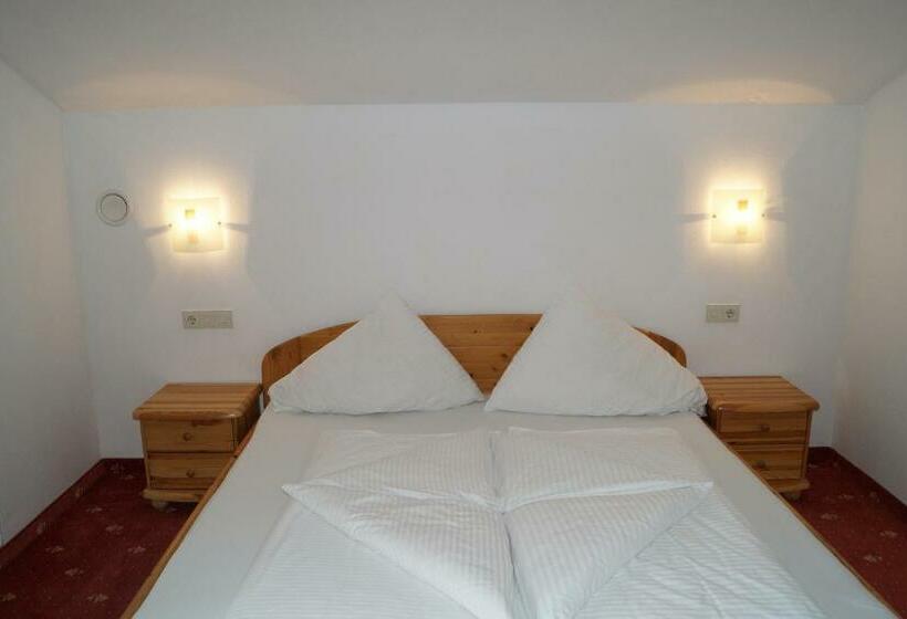 شقة غرفة نوم واحدة مزودة بشُرفة, Adler Hotel Pension