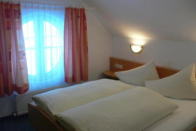 شقة غرفة واحدة, Apart Maximilian