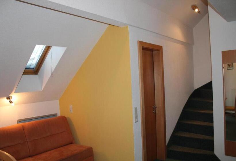 شقة غرفتين, Apart Maximilian