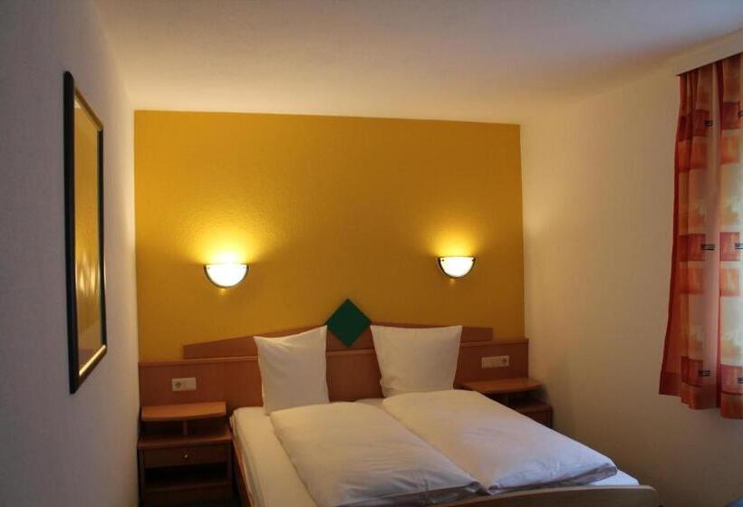 شقة غرفتين, Apart Maximilian