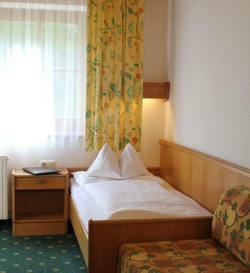 غرفة قياسية فردية, Dorfer