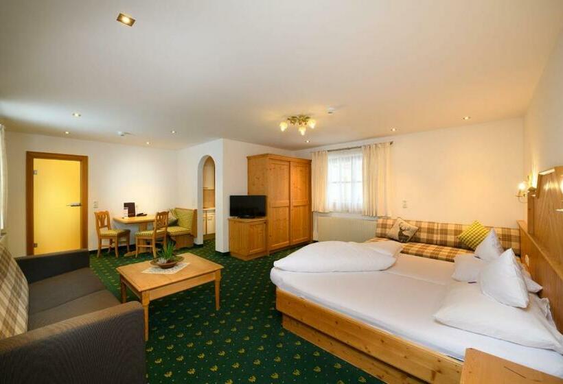 غرفة عائلية, Dorfer