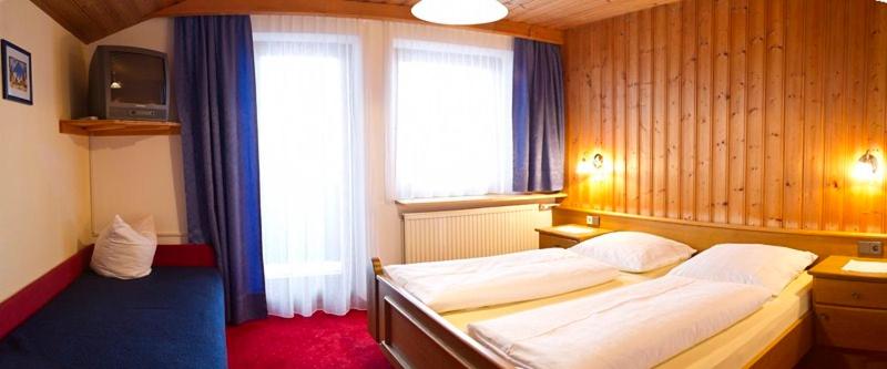 Трехместный Номер Стандарт с Балконом, Haus Julia