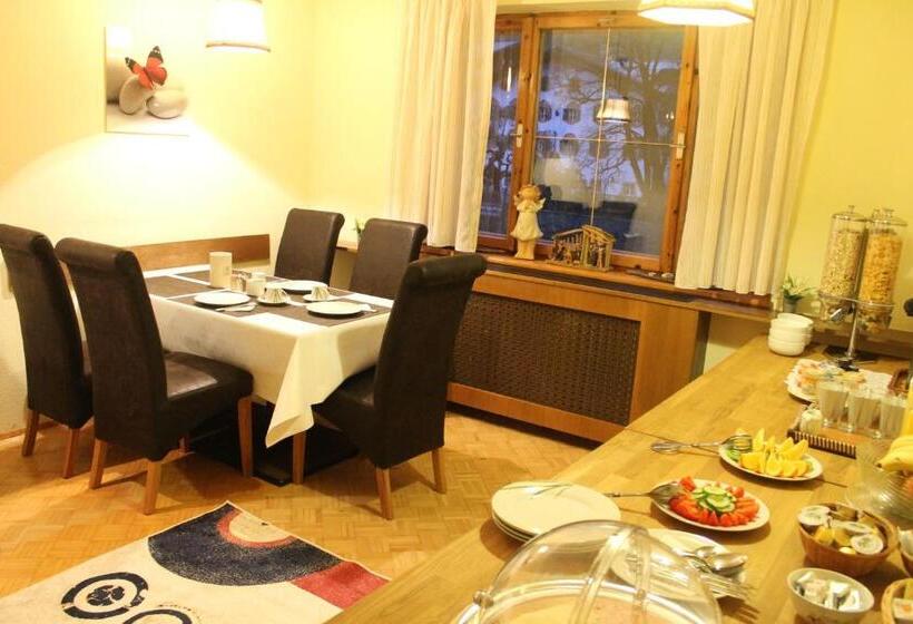 חדר סטנדרד יחיד חדר אמבטיה משותף, Haus Maria