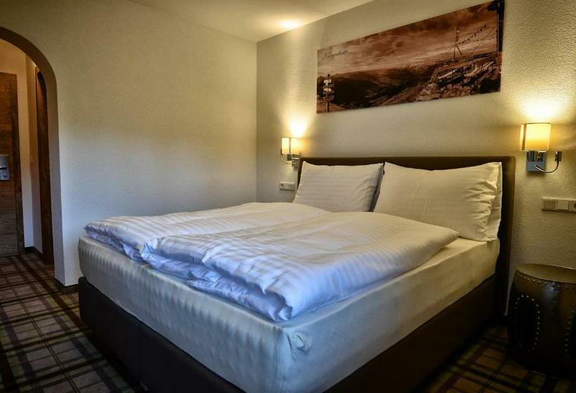 غرفة قياسية, Home Suite Home