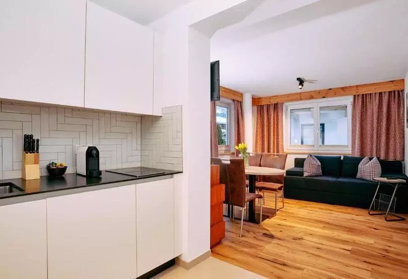 １ベッドルームアパートメント, Home Suite Home