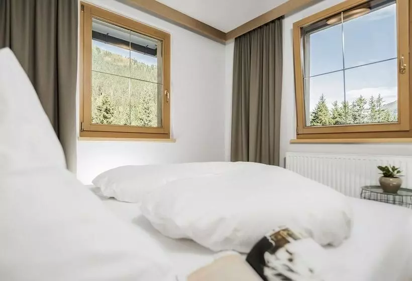 １ベッドルームアパートメント, Montana Apartments