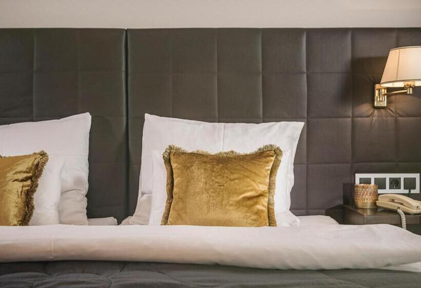 스탠다드 룸, Post